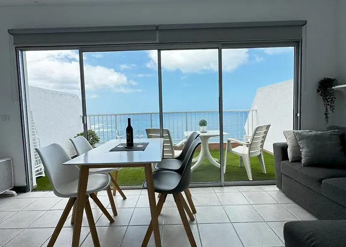 Beautiful Ocean View Apartment *